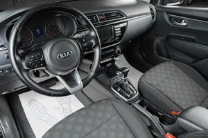 Седан Kia Rio 2017 года, 1379000 рублей, Тюмень
