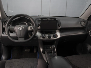 Внедорожник Toyota RAV4 2010 года, 1537000 рублей, Омск