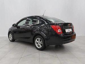 Седан Chevrolet Aveo 2014 года, 640000 рублей, Калуга
