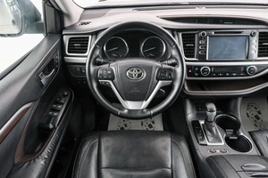 Внедорожник Toyota Highlander 2014 года, 2949000 рублей, Красноярск