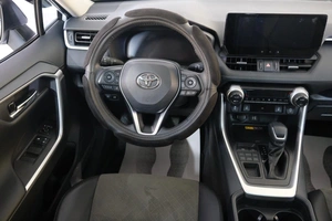 Внедорожник Toyota RAV4 2025 года, 4099000 рублей, Омск