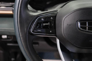 Внедорожник Geely Monjaro 2023 года, 3199000 рублей, Новокузнецк