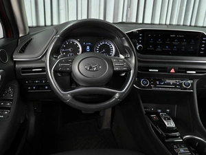 Седан Hyundai Sonata 2019 года, 2370000 рублей, Ставрополь
