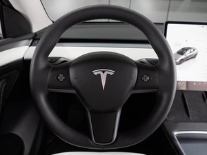 Внедорожник Tesla Model Y 2022 года, 4769000 рублей, Тюмень