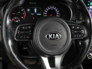 Седан Kia Optima 2017 года, 1799000 рублей, Воронеж