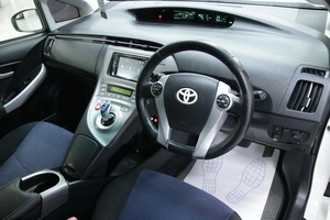 Лифтбек Toyota Prius 2012 года, 1088000 рублей, Солонцы