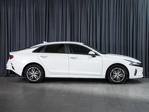 Седан Kia K5 2021 года, 2040000 рублей, Волгоград