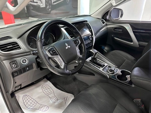 Внедорожник Mitsubishi Pajero Sport 2019 года, 2657000 рублей, Красноярск