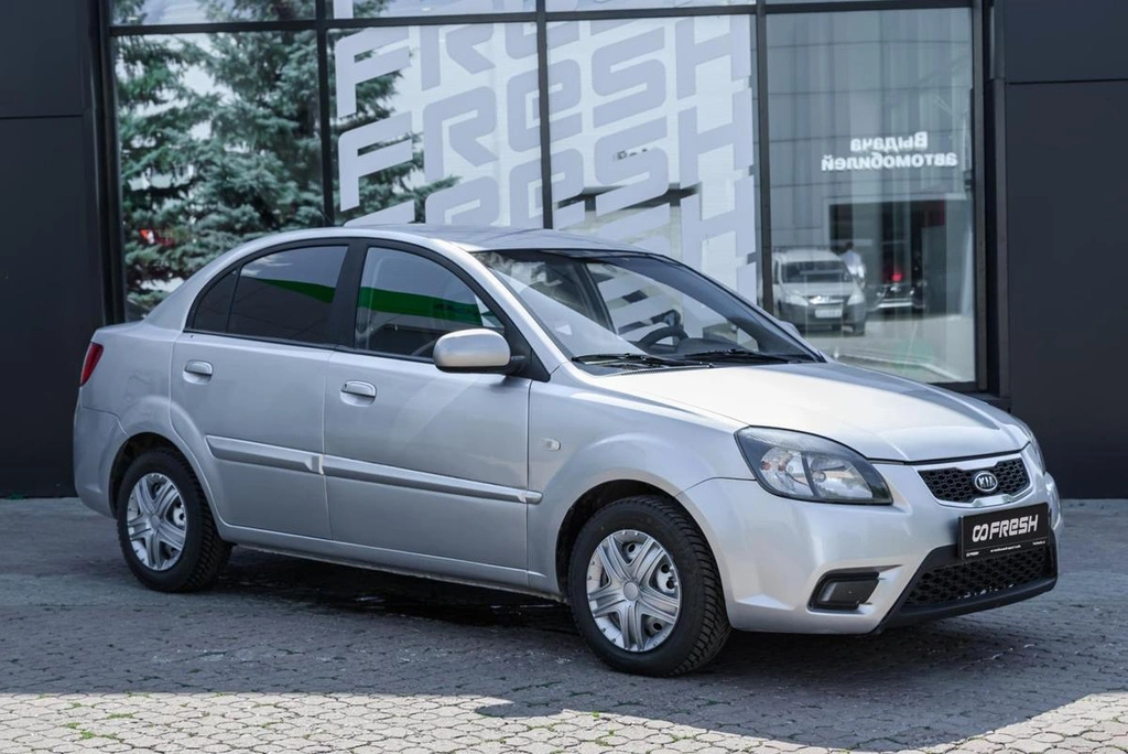 Седан Kia Rio 2010 года, 499000 рублей, Ульяновск