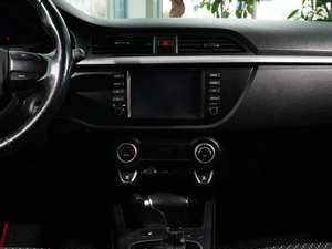 Хетчбэк Kia Rio X-Line 2019 года, 1725111 рублей, Тверь