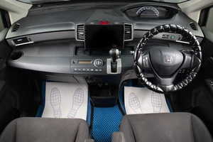 Минивэн Honda Freed 2013 года, 1229000 рублей, Оренбург