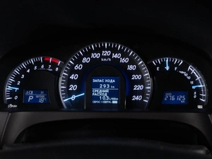 Седан Toyota Camry 2013 года, 1379000 рублей, Тюмень