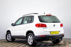 Внедорожник Volkswagen Tiguan 2011 года, 1329000 рублей, Пермь