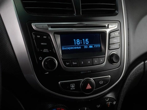 Седан Hyundai Solaris 2015 года, 1045000 рублей, Тюмень