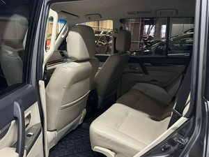 Внедорожник Mitsubishi Pajero 2017 года, 3327000 рублей, Красноярск