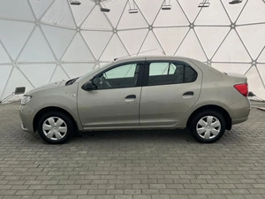 Седан Renault Logan 2016 года, 790000 рублей, Клинцы