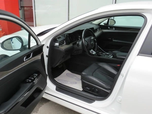 Седан Kia K5 2020 года, 2650000 рублей, Брянск