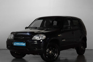 Внедорожник Chevrolet Niva 2017 года, 819000 рублей, Челябинск