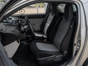 Хетчбэк Toyota iQ 2013 года, 1070000 рублей, Краснодар