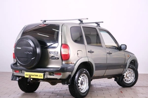 Внедорожник Chevrolet Niva 2008 года, 399000 рублей, Омск
