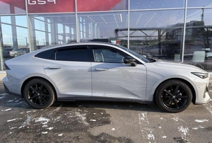 Лифтбек Changan UNI-V 2024 года, 2590000 рублей, Солонцы