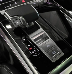 Внедорожник Audi Q8 2022 года, 9900000 рублей, Красноярск