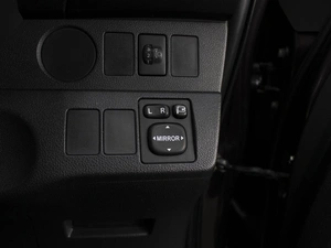 Хетчбэк Toyota Ractis 2013 года, 1070000 рублей, Омск