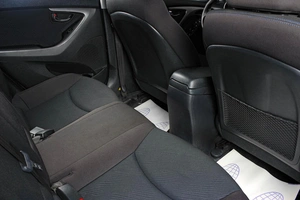 Седан Hyundai Elantra 2012 года, 919000 рублей, Тюмень