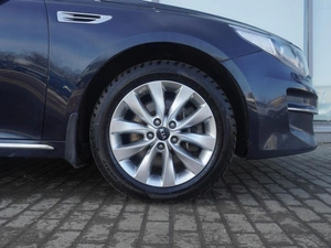 Седан Kia Optima 2017 года, 1710111 рублей, Тверь