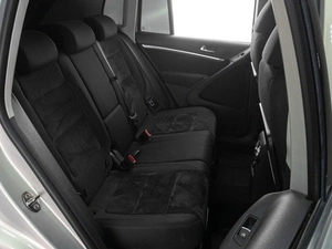 Внедорожник Volkswagen Tiguan 2012 года, 1339000 рублей, Тюмень