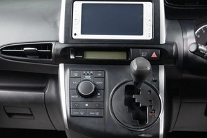 Минивэн Toyota Wish 2013 года, 1649000 рублей, Оренбург