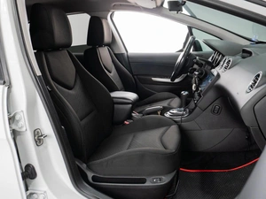 Хетчбэк Peugeot 308 2010 года, 670000 рублей, Тюмень