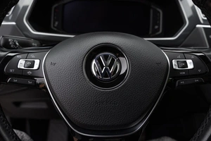 Внедорожник Volkswagen Tiguan 2020 года, 4299000 рублей, Ульяновск