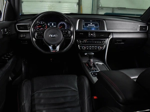 Седан Kia Optima 2018 года, 1973000 рублей, Воронеж