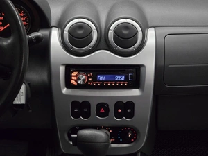 Хетчбэк Renault Sandero 2011 года, 700000 рублей, Красноярск