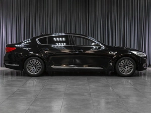 Седан Kia Quoris 2013 года, 2369000 рублей, Тюмень