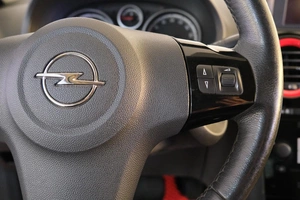 Хетчбэк Opel Corsa 2012 года, 489000 рублей, Омск