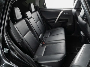 Внедорожник Toyota RAV4 2018 года, 2679000 рублей, Тюмень