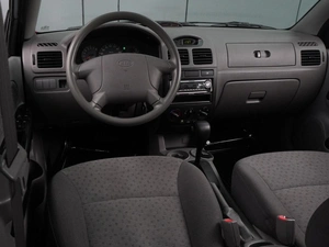 Седан Kia Rio 2005 года, 549000 рублей, Воронеж