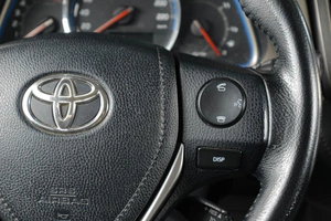 Внедорожник Toyota RAV4 2013 года, 1899000 рублей, Тюмень