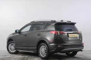 Внедорожник Toyota RAV4 2019 года, 2979000 рублей, Кемерово