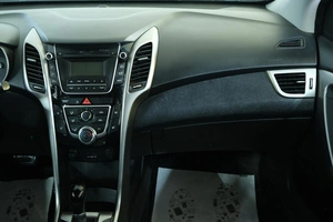 Хетчбэк Hyundai i30 2012 года, 949000 рублей, Омск