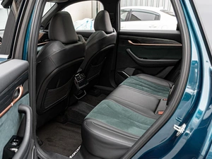 Внедорожник Geely Monjaro 2023 года, 3240000 рублей, Краснодар