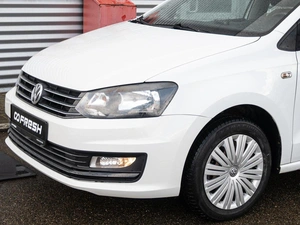 Седан Volkswagen Polo 2016 года, 975000 рублей, Краснодар