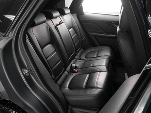 Внедорожник Jaguar F-Pace 2017 года, 2649000 рублей, Тюмень