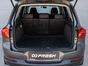Внедорожник Volkswagen Tiguan 2011 года, 1480000 рублей, Краснодар