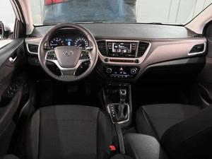 Седан Hyundai Solaris 2017 года, 1299000 рублей, Аксай