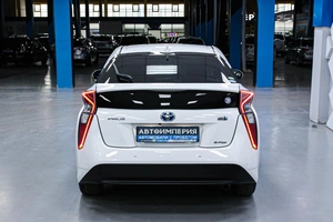 Лифтбек Toyota Prius 2016 года, 1458000 рублей, Солонцы