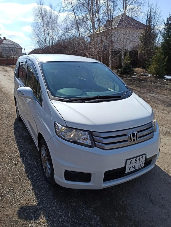 Минивэн Honda Freed 2013 года, 1100000 рублей, Красноярск