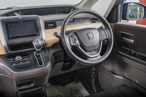 Минивэн Honda Freed 2017 года, 1539000 рублей, Томск